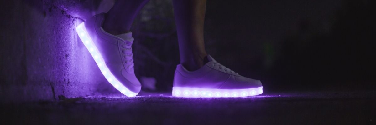 Sneaker Kültürü Neden Gençler Arasında Bu Kadar Popüler
