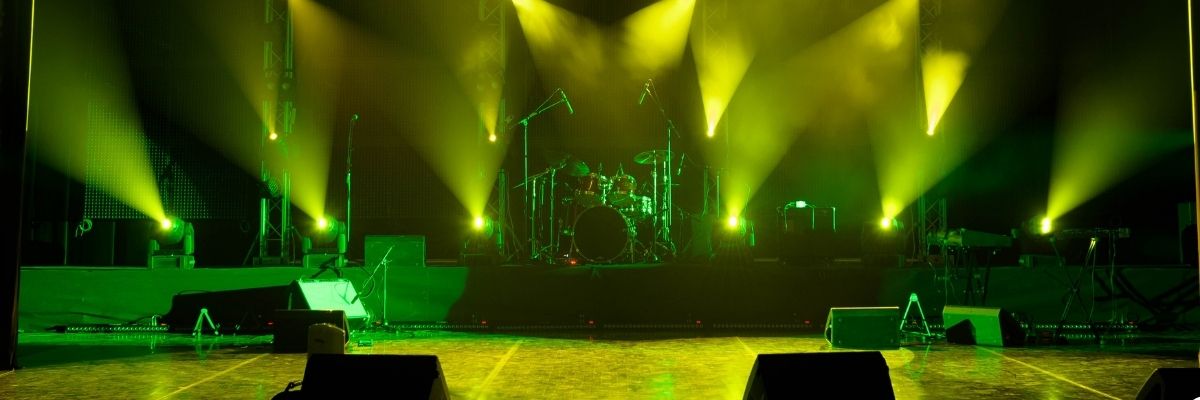 Evden Arena Coşkusuna 2026 Sanal Konser Deneyimleri